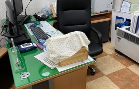 책상,이동형파일서랍,작업용의자 - 서부교육지원청