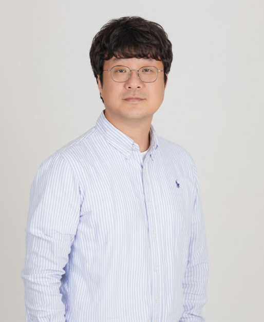 대표이사 이한철